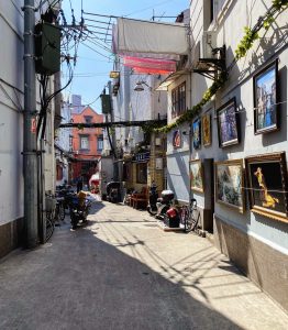 Shanghai in Small Moments